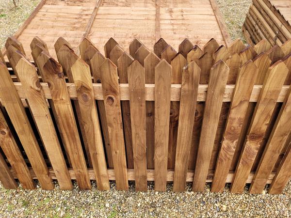 Palisade Pointed Fence Panel Brown
